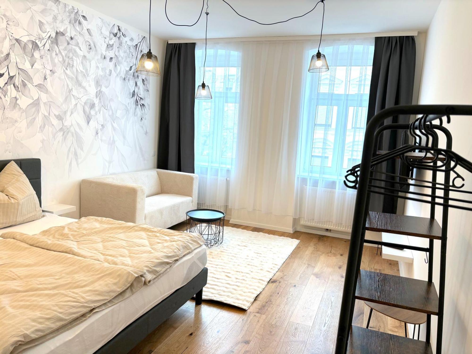 Traumhafte Wohnung Fuer 2, Walk In Dusche, Extra Kueche, Nespresso, Zentral Виена Екстериор снимка