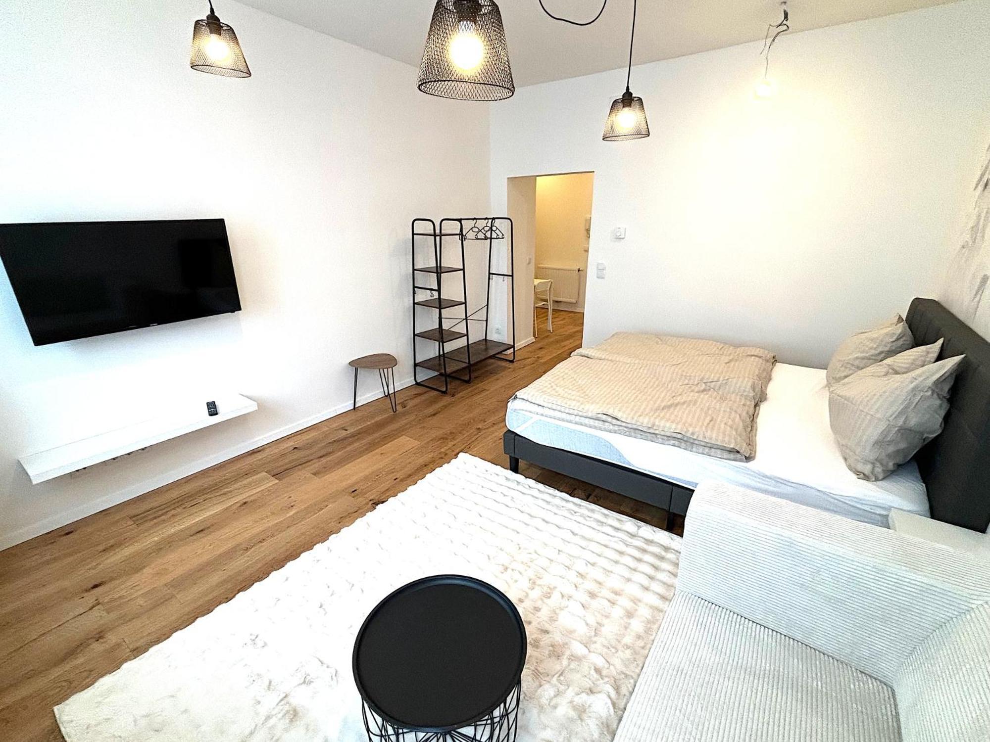 Traumhafte Wohnung Fuer 2, Walk In Dusche, Extra Kueche, Nespresso, Zentral Виена Екстериор снимка